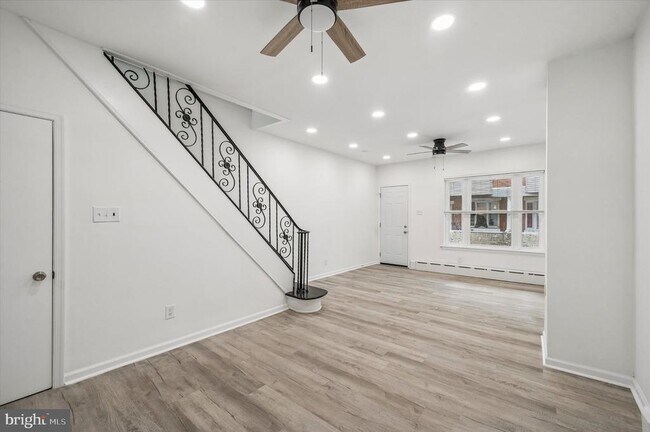 Building Photo - 1523 S Etting St