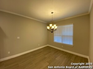 Building Photo - 4803 Viewcrest Rd