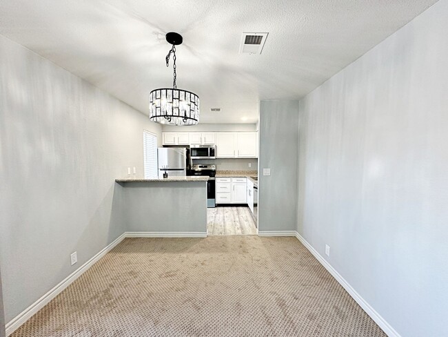 Building Photo - 2 BEDROOM 2 BATH FULLY REMODELED CONDO IN GUARD GATED COMMUNITY