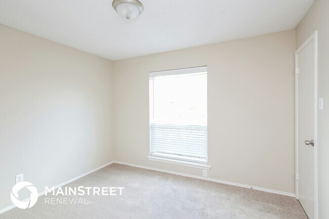 Building Photo - 1144 Paintbrush St