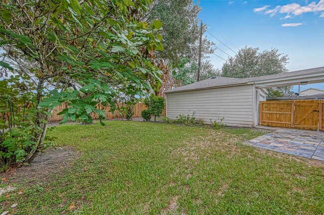 Building Photo - 2831 Pecan Ridge Dr