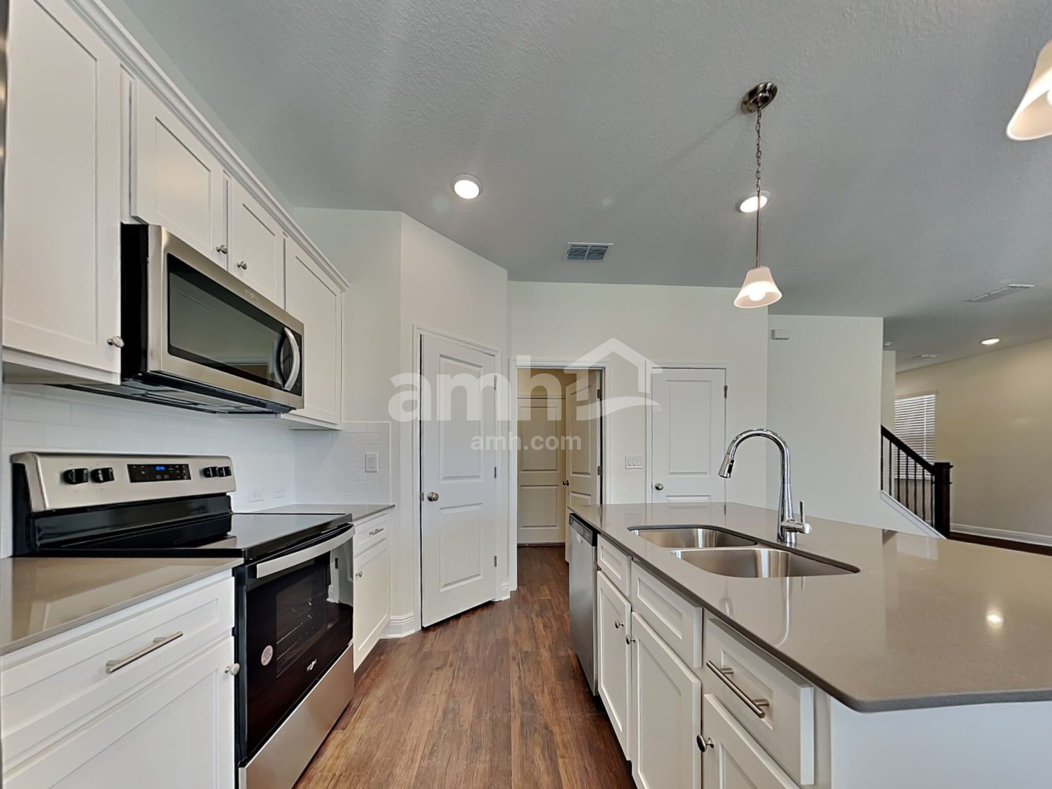 Building Photo - 27257 St Andrews Ave