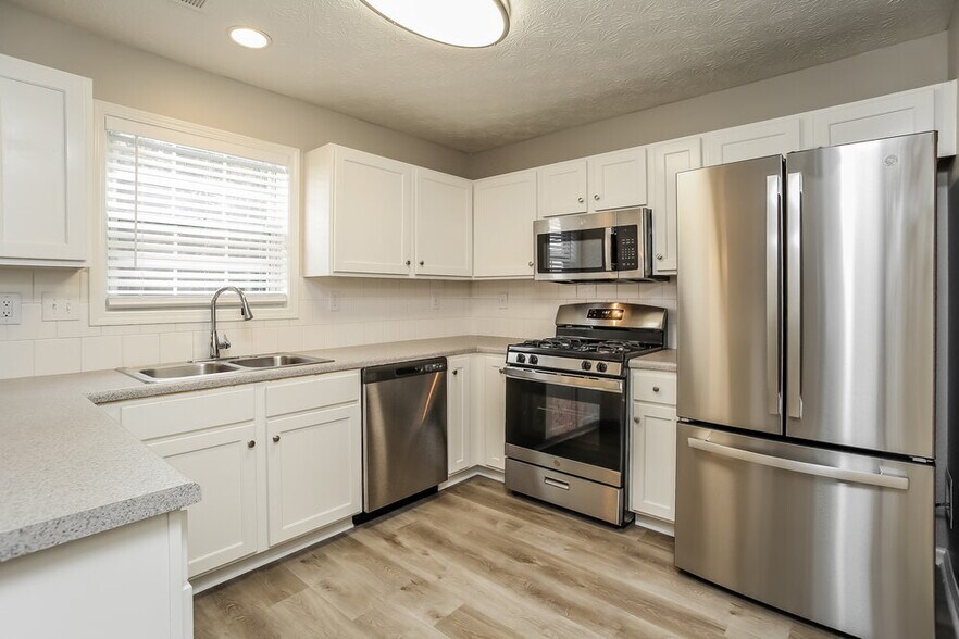 Building Photo - 3096 Heatherbrook Trce