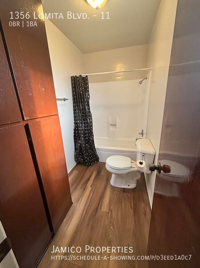 Building Photo - 1356 Lomita Blvd