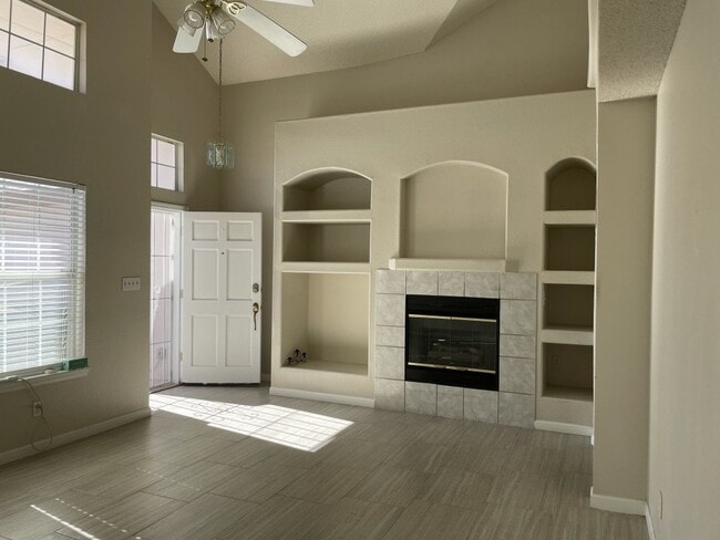 Building Photo - 4437 Loma Clara Ct