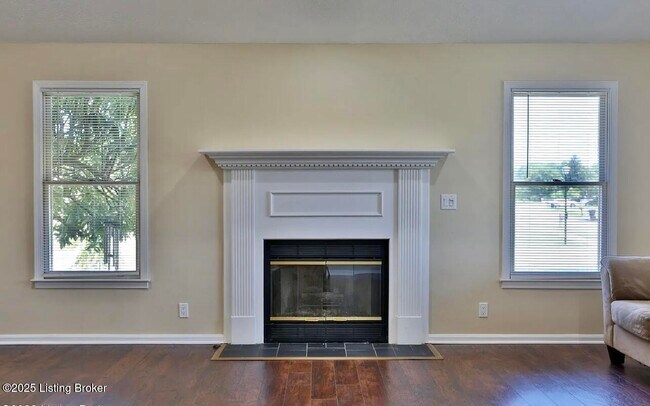 Building Photo - 4901 Hunters Point Cir