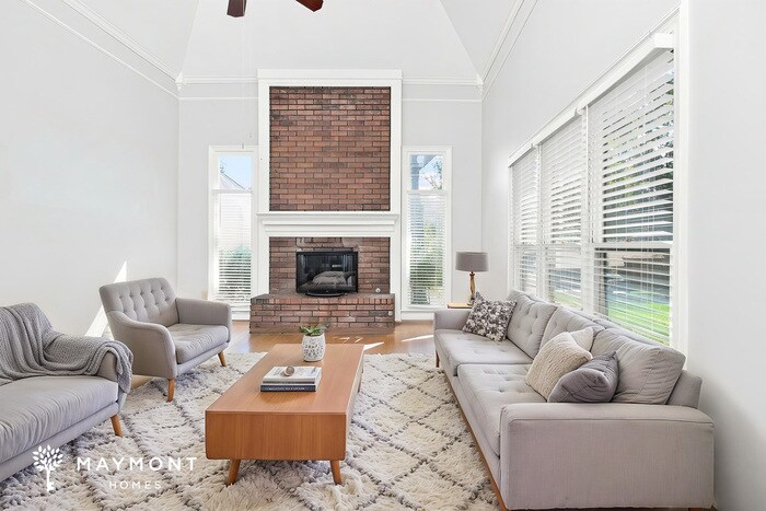 Building Photo - 2273 Hickory Path Dr