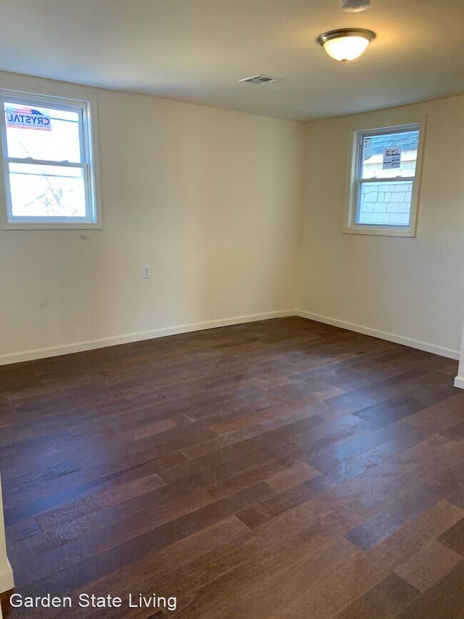 Building Photo - 7 br, 4 bath House - 253 Roseville Avenue