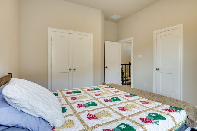 Building Photo - 12718 Mdw Gln Trl