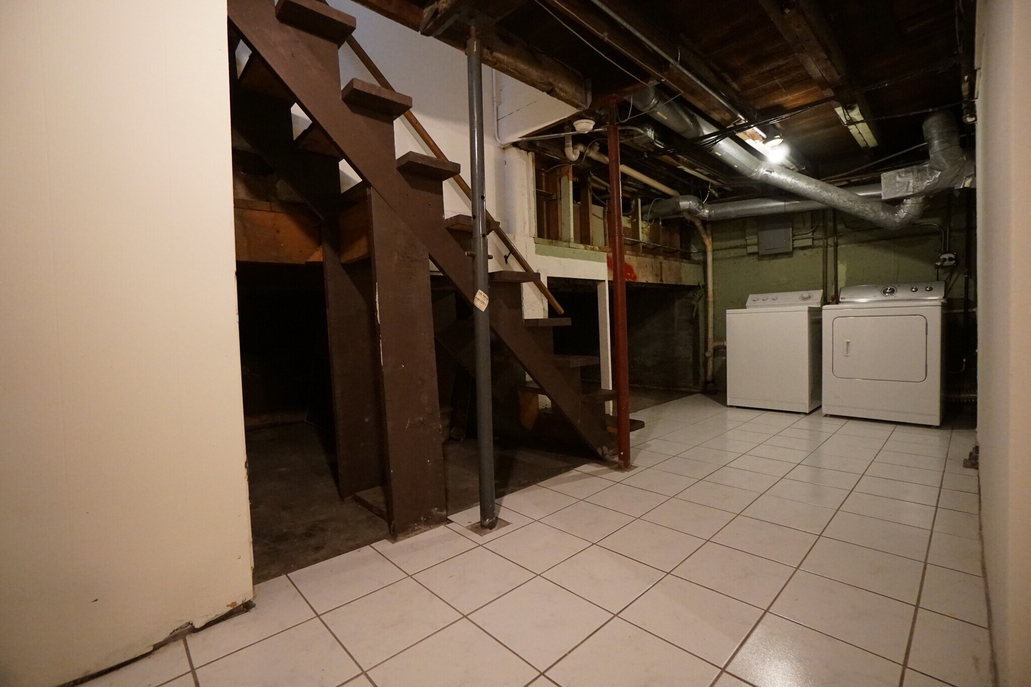 Basement layout stairwell - 224 E Benton Ave