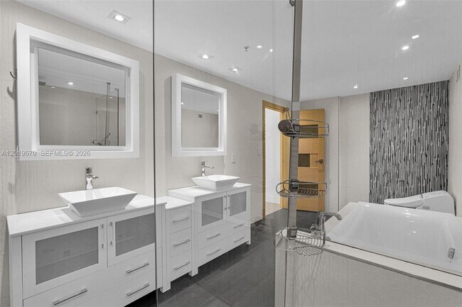 Building Photo - 3001 S Ocean Dr