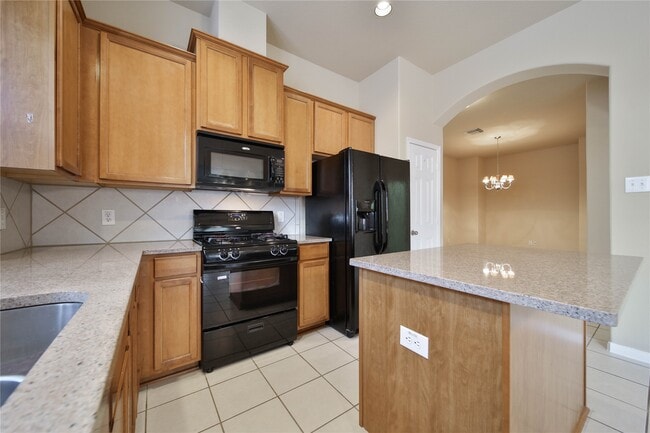 Building Photo - 26022 Trailcliff Ct