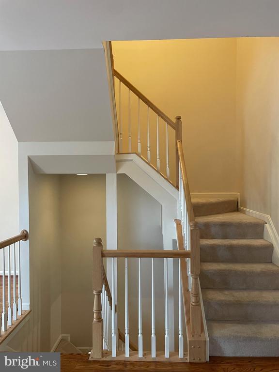 Building Photo - 2463 Clover Field Cir