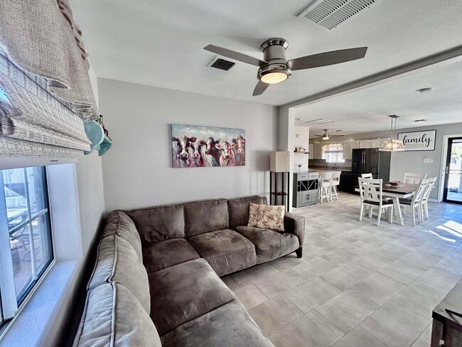 Building Photo - 13407 E 55th St