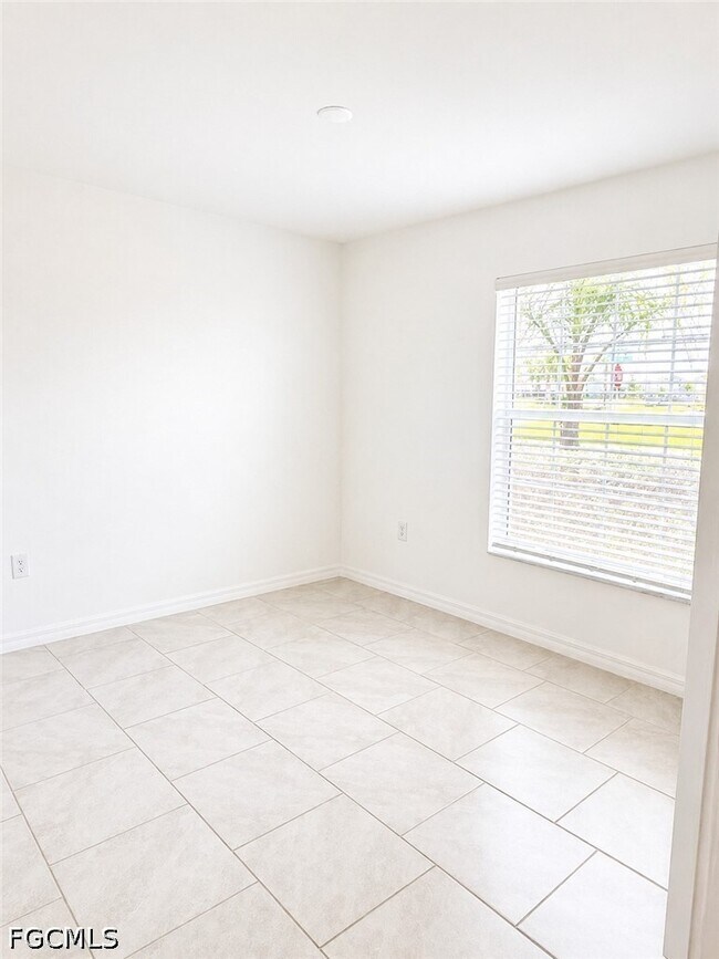 Building Photo - 4117 San Clemente Ct