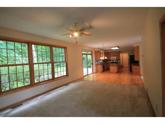 Building Photo - 19015 31st Pl N