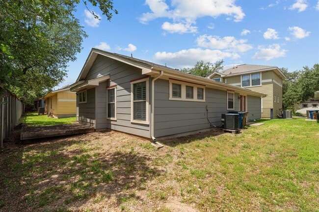 Building Photo - 13604 Caldwell Dr