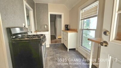 Building Photo - 3515 Grand Ave S