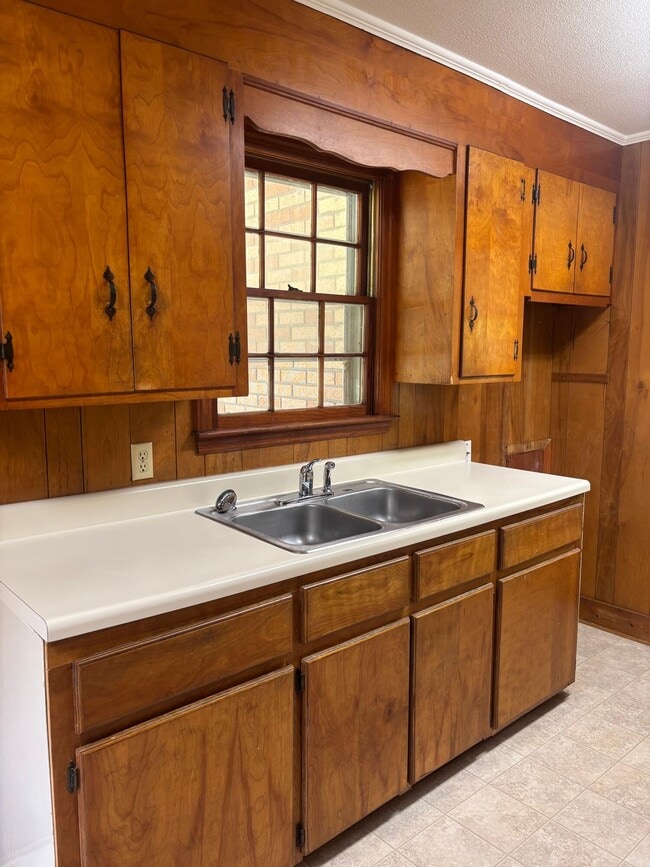 Building Photo - 2426 Peach Orchard Rd