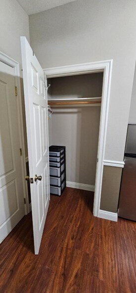 Building Photo - 161 Chestnut St