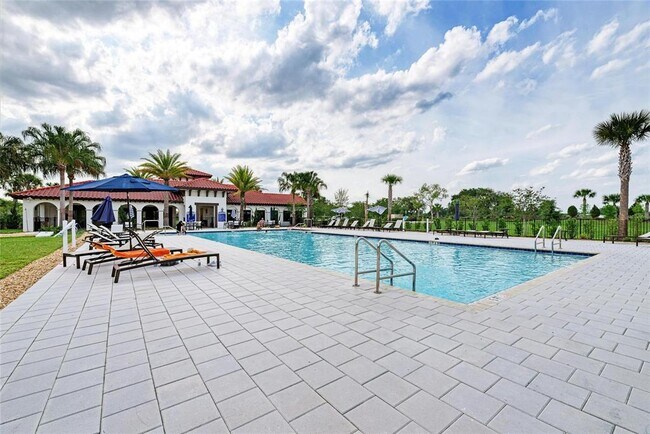 Building Photo - 13827 Green Hammock Pl