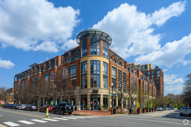 Primary Photo - The Condominiums At Carlyle Square