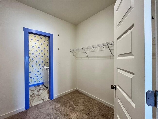 Building Photo - 876 Hedgefield Way