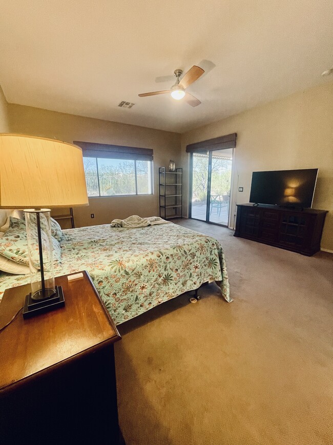 Building Photo - 11064 S Camino San Clemente
