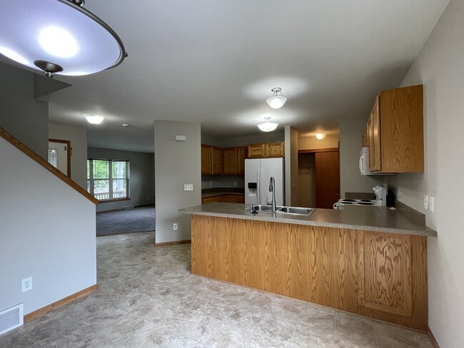 Building Photo - 3721 Frosted Leaf Dr