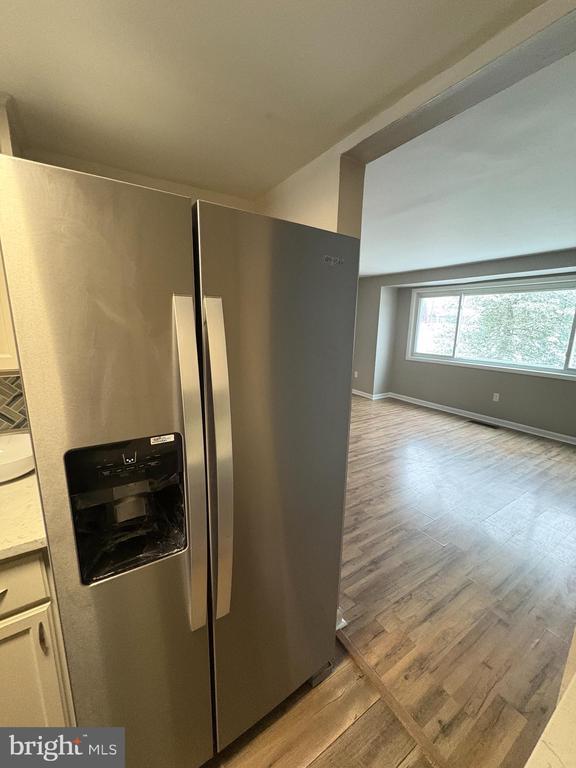 Building Photo - 9432 Merryrest Rd