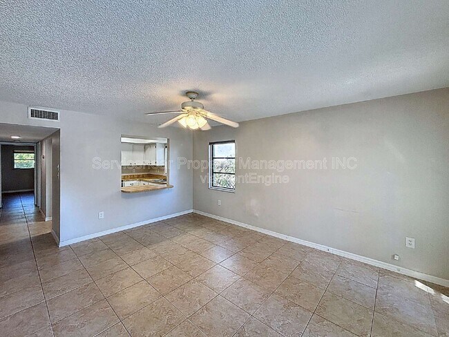 Building Photo - 10597 101st Ave