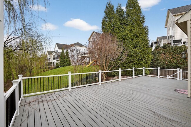 Building Photo - 43286 Canal Creek Pl