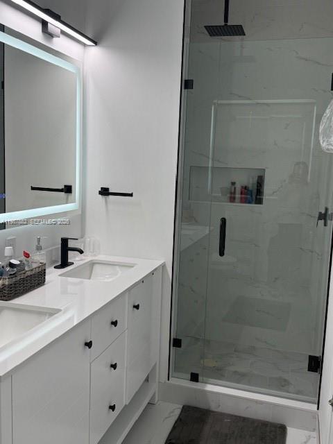 Building Photo - 513 Live Oak Ln