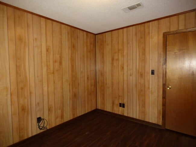 Building Photo - Quaint Home - Heart of Milton