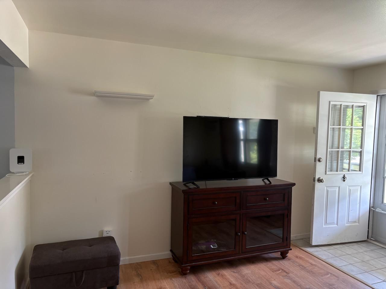living room - 1074 Mineral Springs Dr