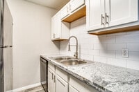 Building Photo - Zen