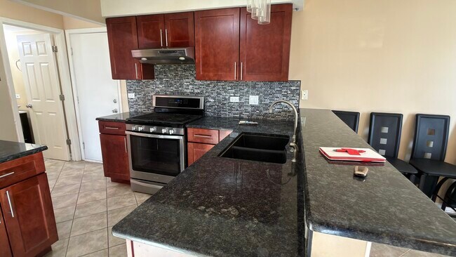 Building Photo - 8114 160th St