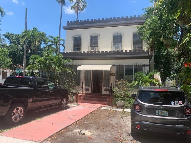 Primary Photo - 371 NW 3rd St