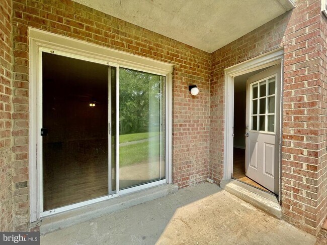 Building Photo - 14905 Rydell Rd