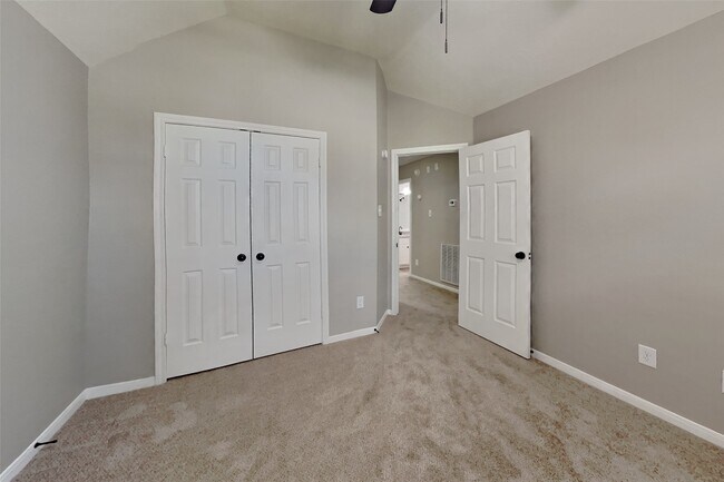 Building Photo - 30802 Sifton Dr