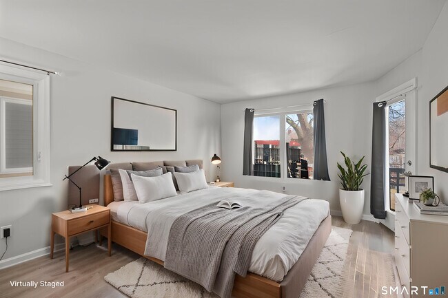 Building Photo - 3250 Fairfield Ave