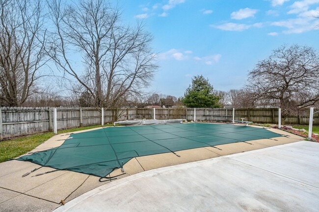 Building Photo - 4 Bedroom Home in Richland