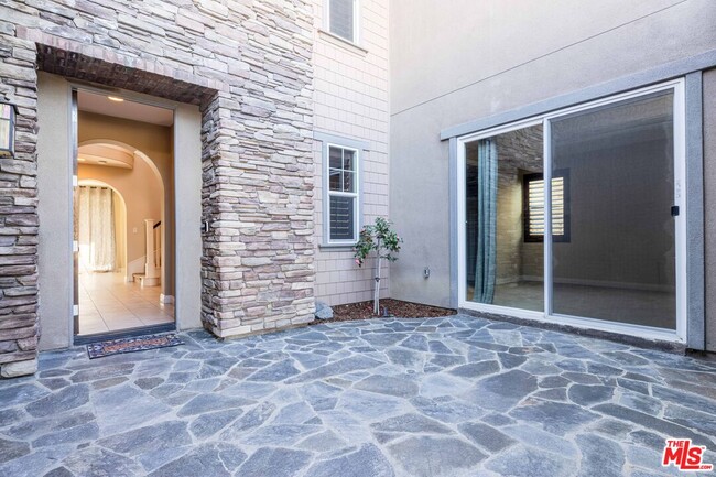 Building Photo - 28128 N Anvil Ct