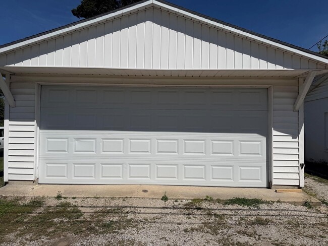 Building Photo - 632 Sherman-