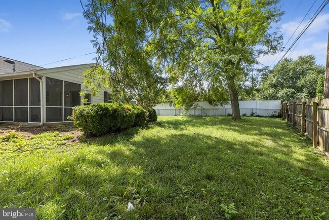 Building Photo - 1317 Cedarwood Dr