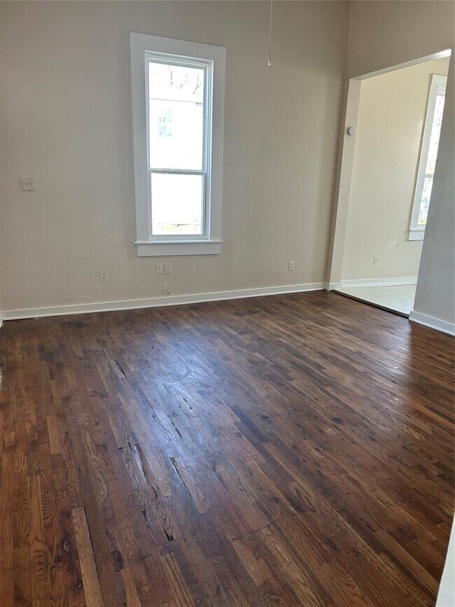 Building Photo - 1622 Pannell St