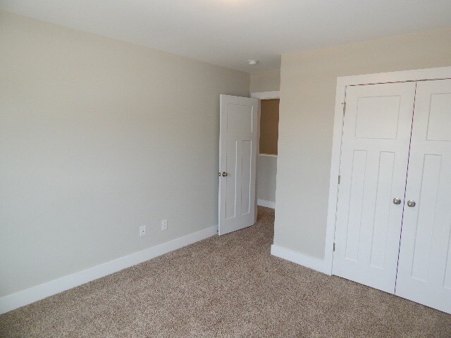 Building Photo - 401 Bee Cv Wy