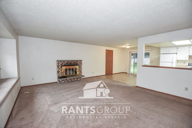 Building Photo - Charming 3 Bedroom Rambler in Great Lacey Location — Apply Today