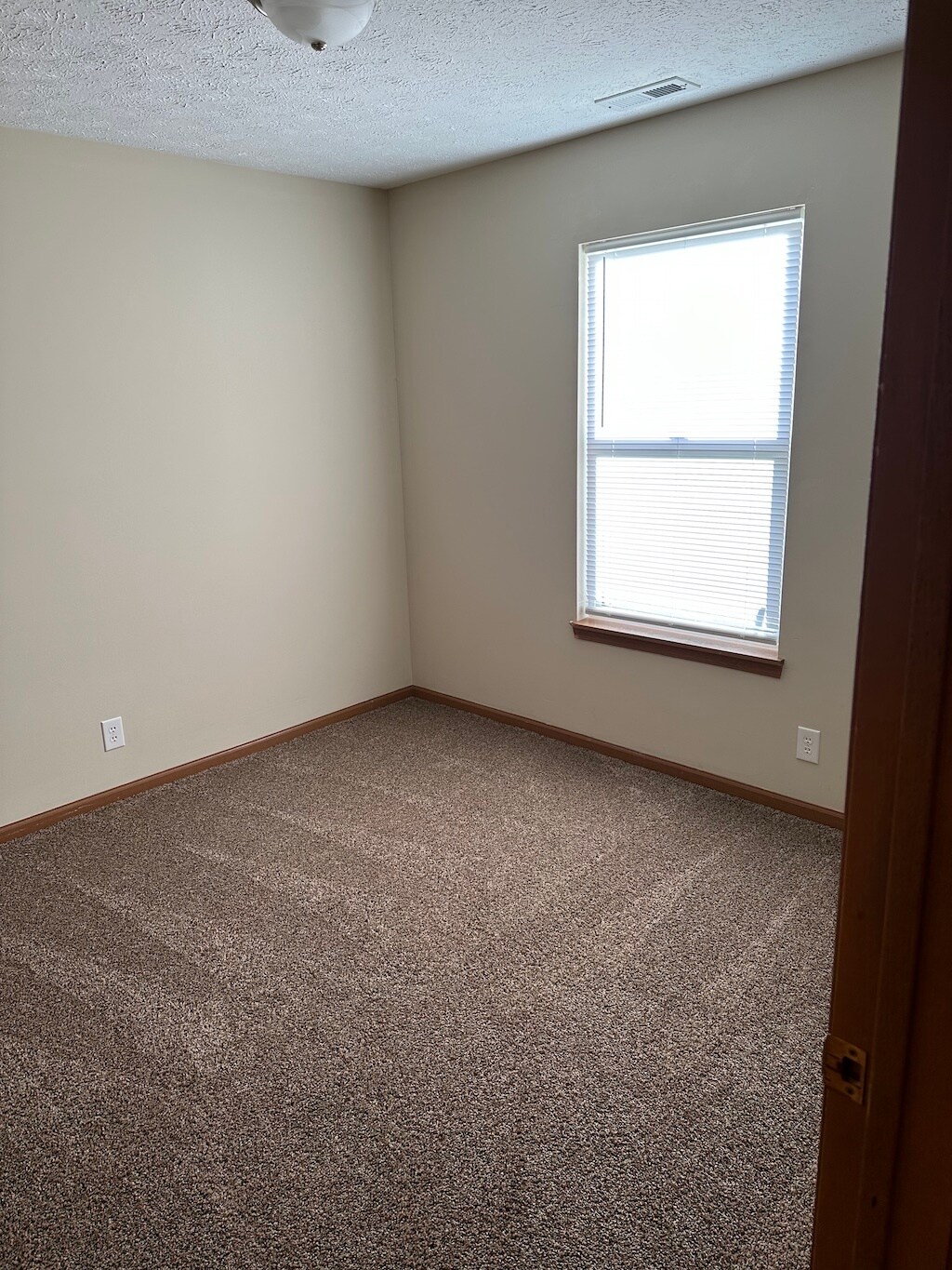 Building Photo - 1128 Sourgum Lane