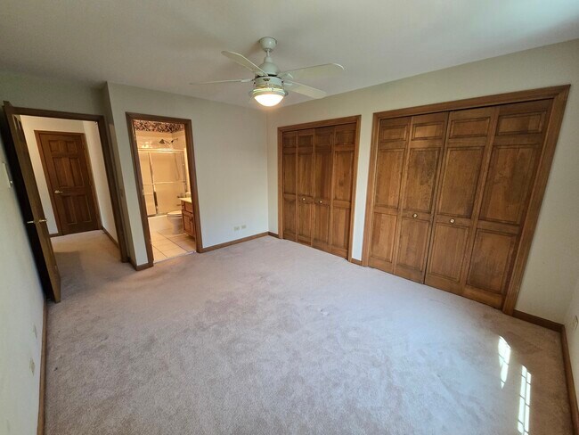 Building Photo - 2286 Brookside Ln